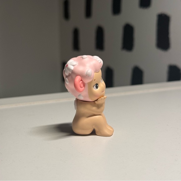 AUTHENTIC SONNY ANGEL CHERRY BLOSSOM HANAMI EDITION SHEEP - Picture 5 of 10